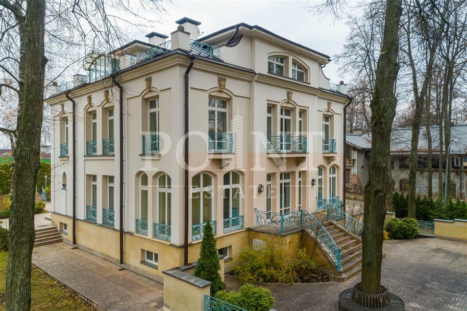 2-этажный коттедж 631 м² с отделкой