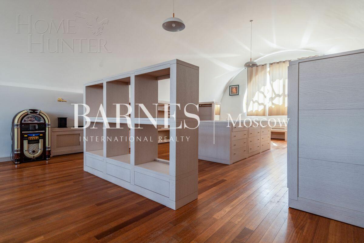 2-этажный коттедж 660 м² с отделкой