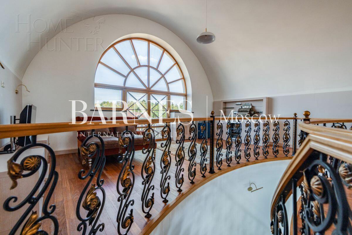 2-этажный коттедж 660 м² с отделкой