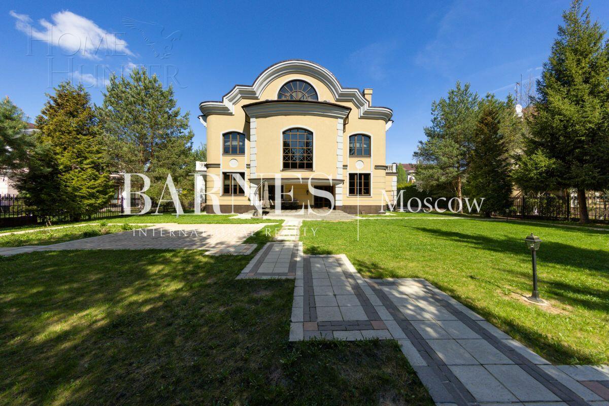 2-этажный коттедж 660 м² с отделкой