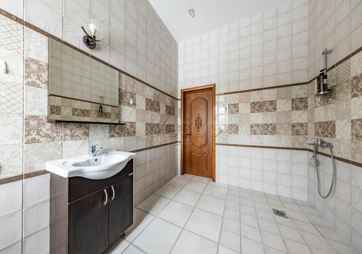 2-этажный коттедж 343.5 м² с отделкой