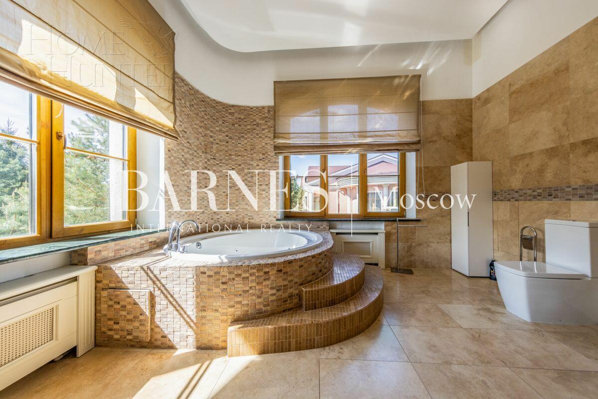 2-этажный коттедж 660 м² с отделкой