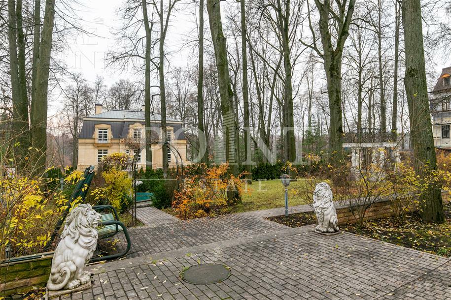 2-этажный коттедж 631 м² с отделкой