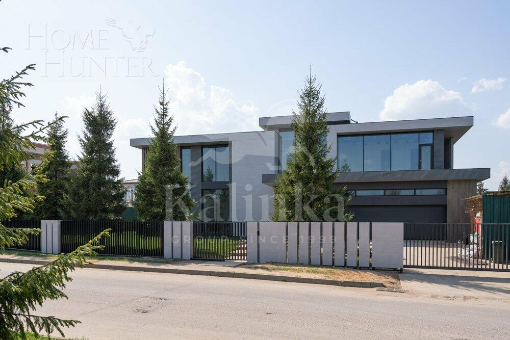 2-этажный коттедж 891 м² без отделки