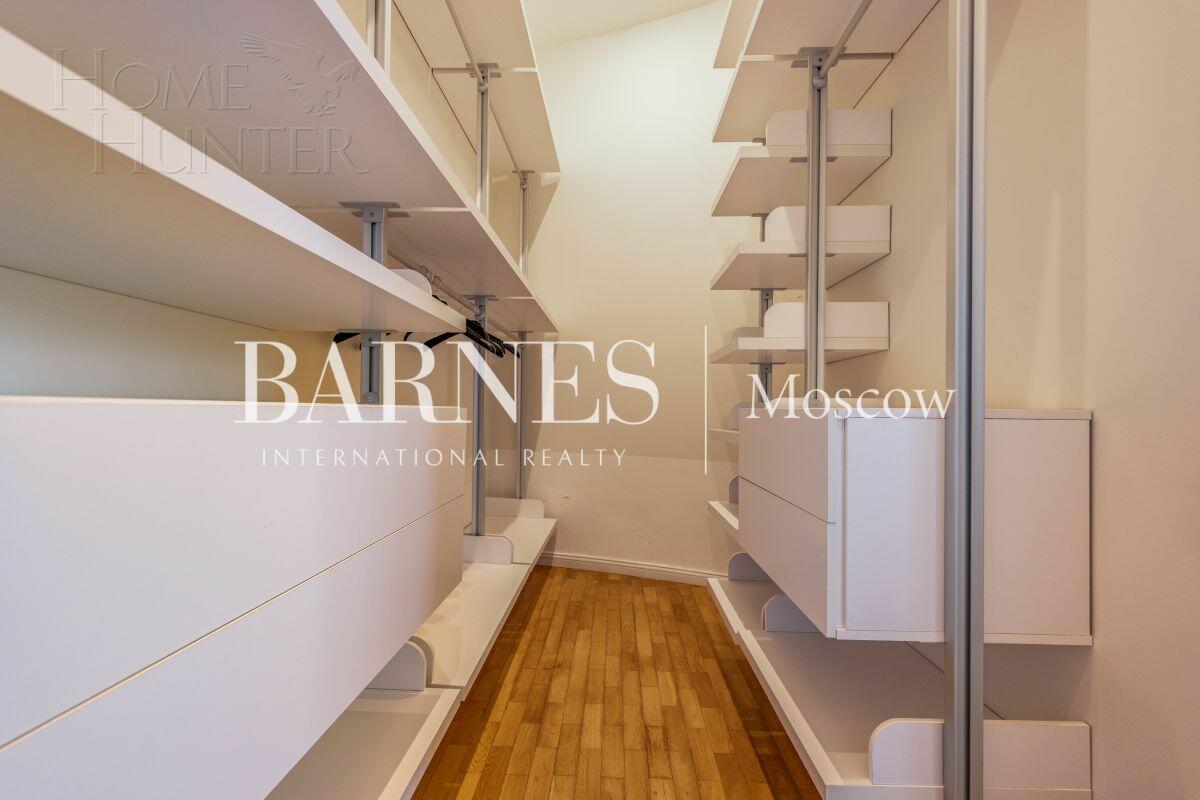 2-этажный коттедж 660 м² с отделкой