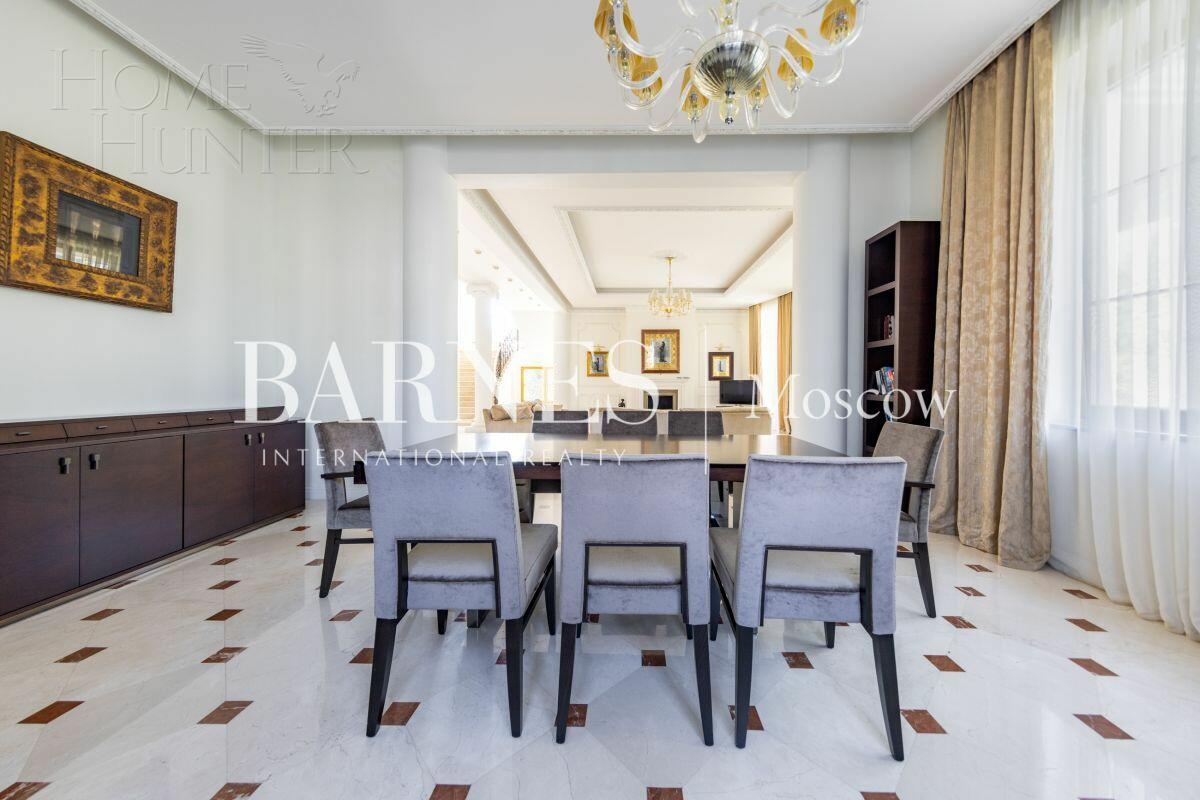 2-этажный коттедж 660 м² с отделкой