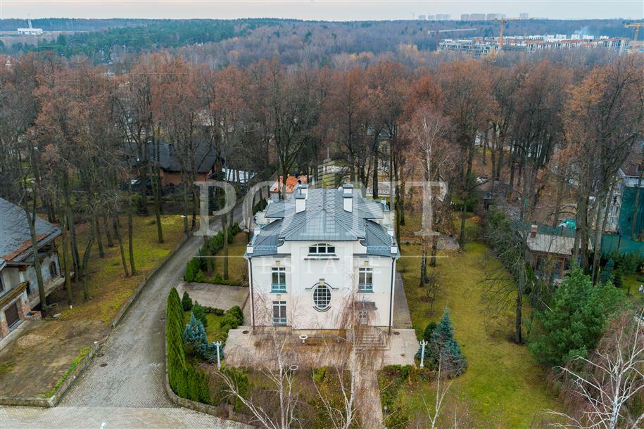 2-этажный коттедж 631 м² с отделкой