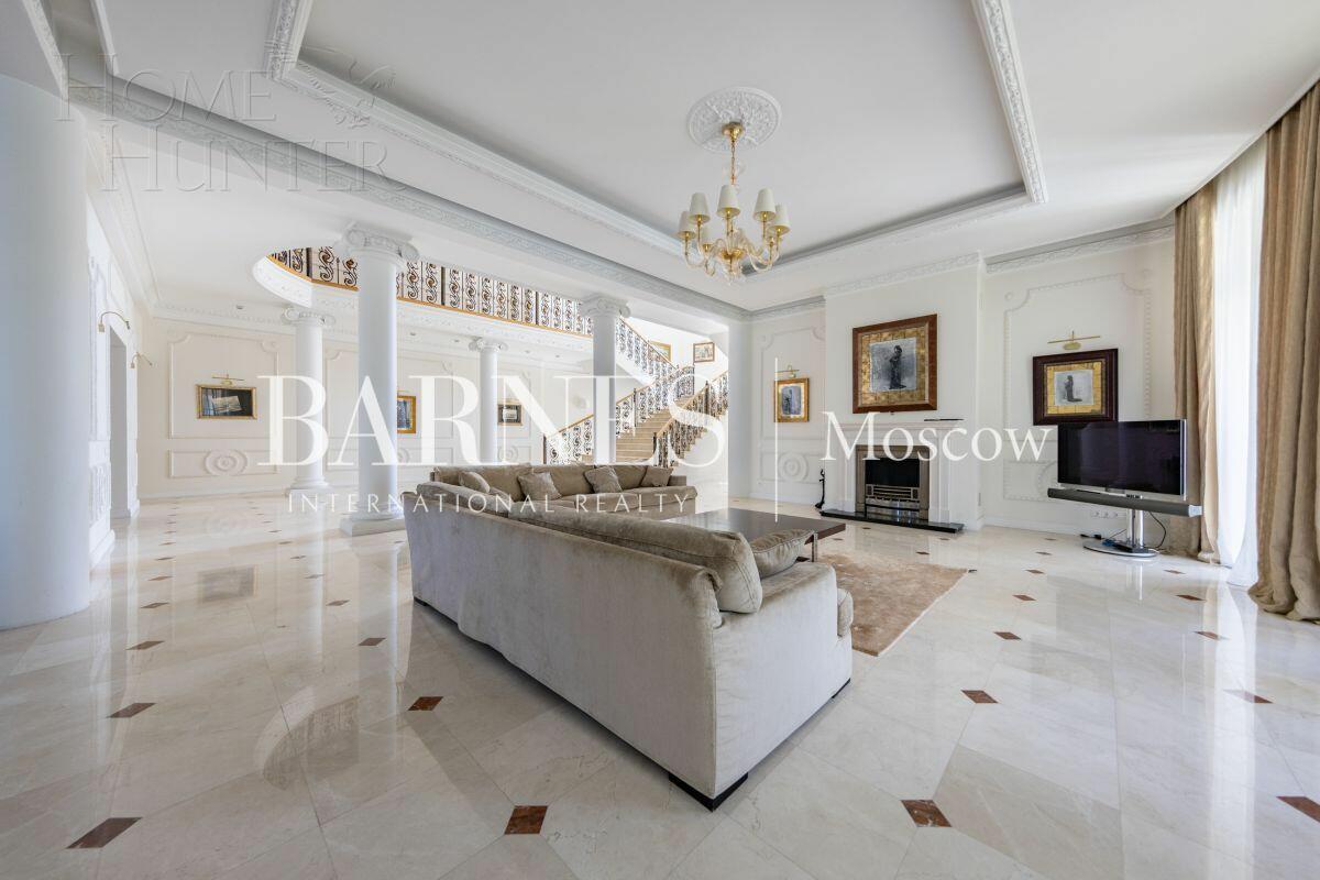 2-этажный коттедж 660 м² с отделкой