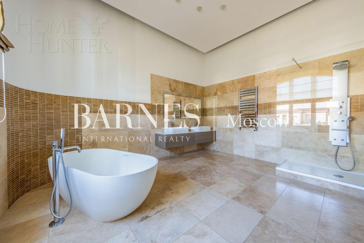 2-этажный коттедж 660 м² с отделкой