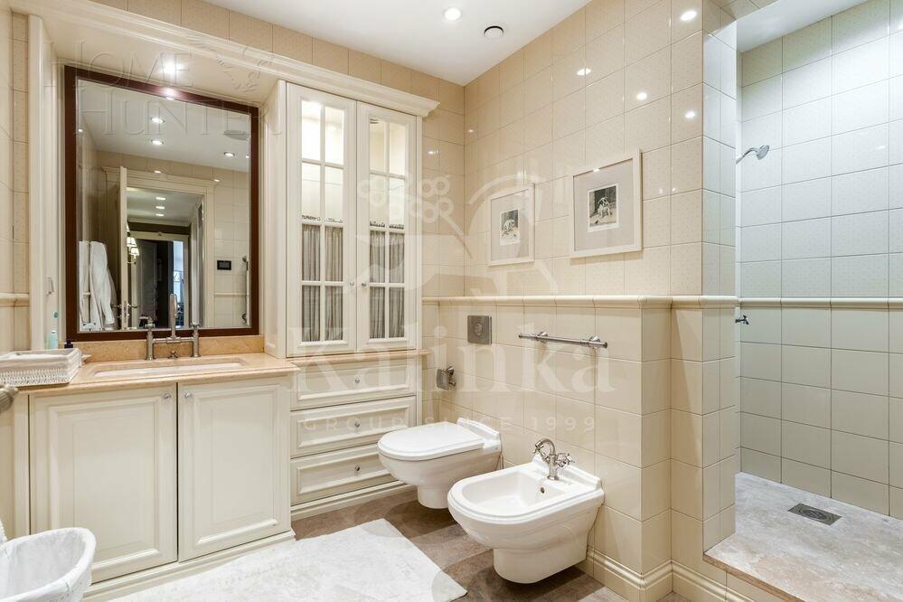 8-КОМН. КВАРТИРА С ОТДЕЛКОЙ 443.4 М² НА 1 ЭТАЖЕ