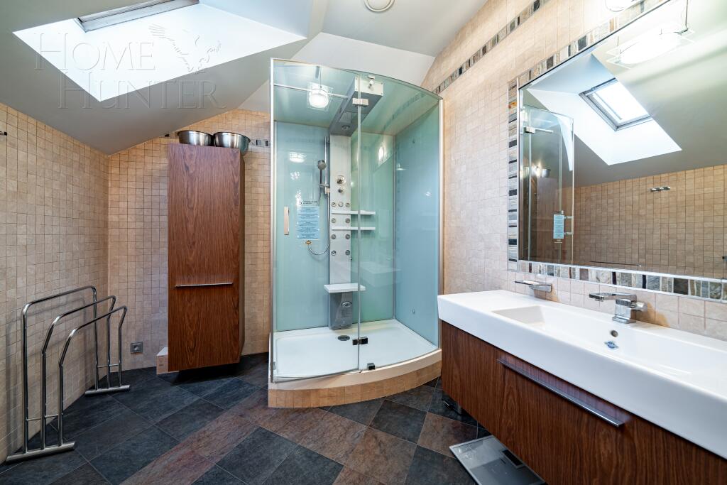 2-этажный коттедж 1 400 м² с отделкой