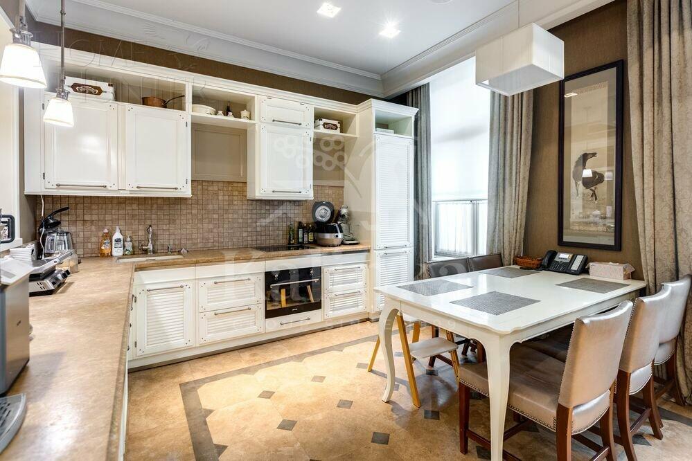 8-КОМН. КВАРТИРА С ОТДЕЛКОЙ 443.4 М² НА 1 ЭТАЖЕ