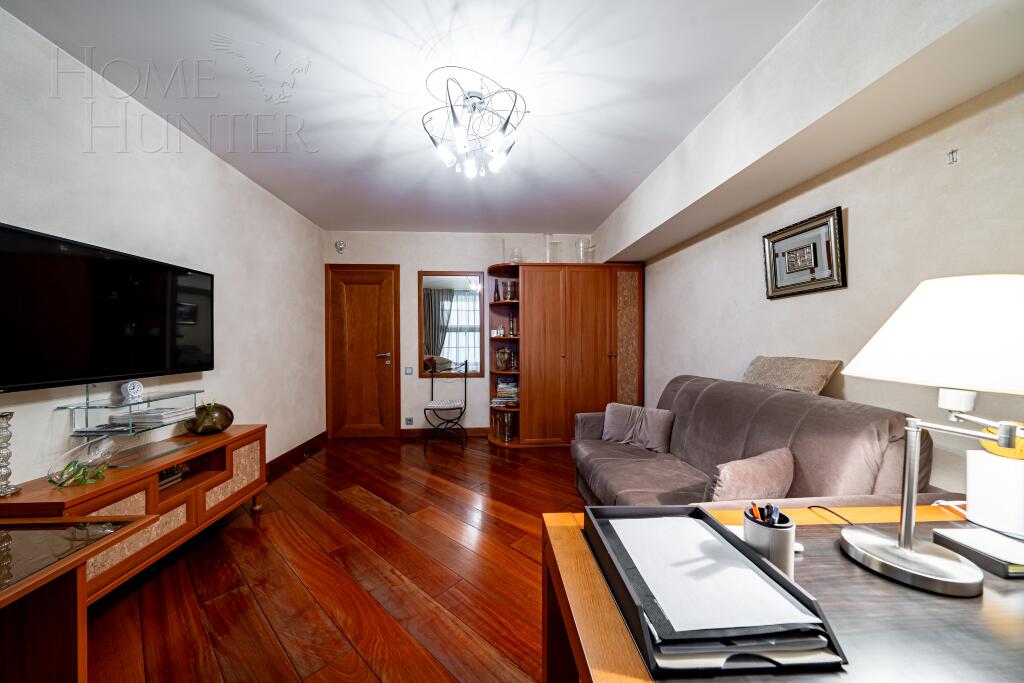 2-этажный коттедж 1 400 м² с отделкой