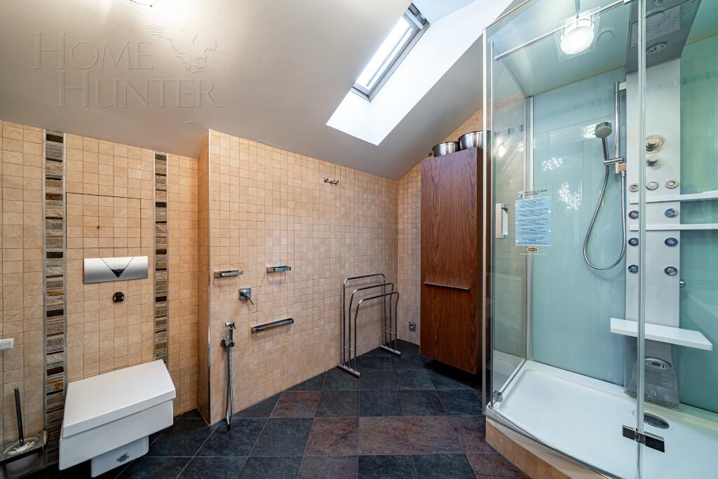 2-этажный коттедж 1 400 м² с отделкой
