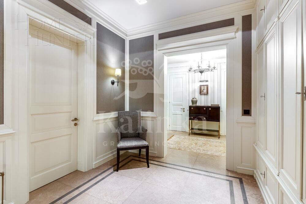 8-КОМН. КВАРТИРА С ОТДЕЛКОЙ 443.4 М² НА 1 ЭТАЖЕ