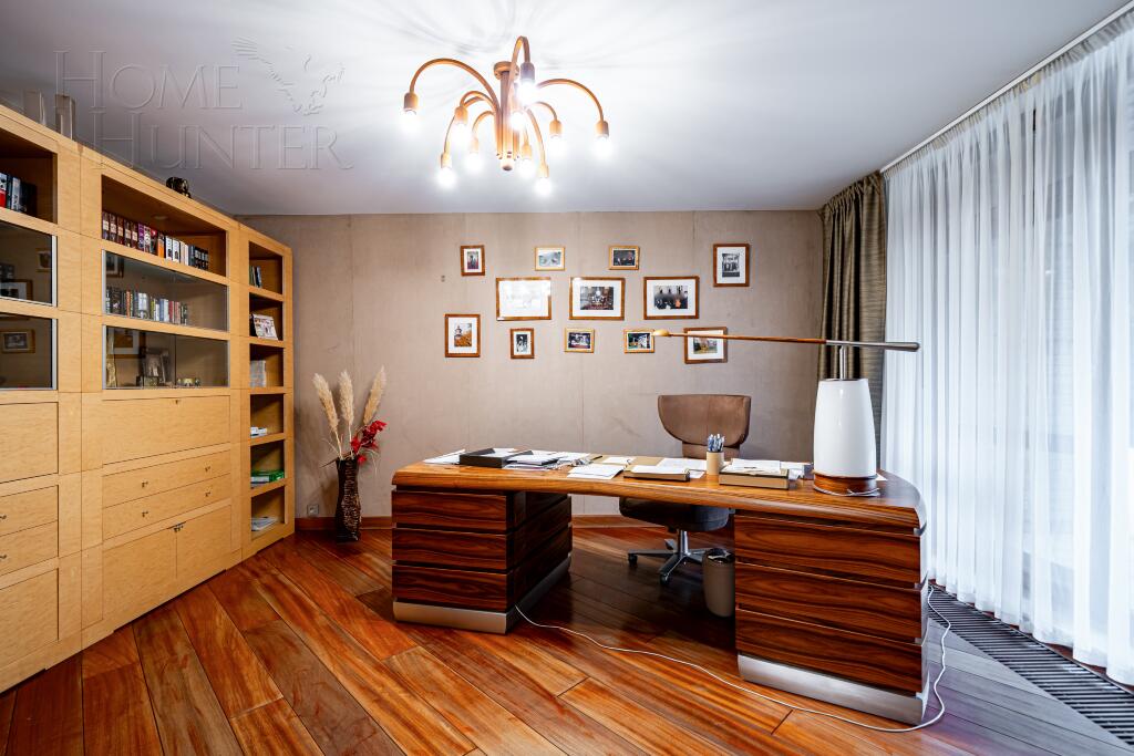 2-этажный коттедж 1 400 м² с отделкой