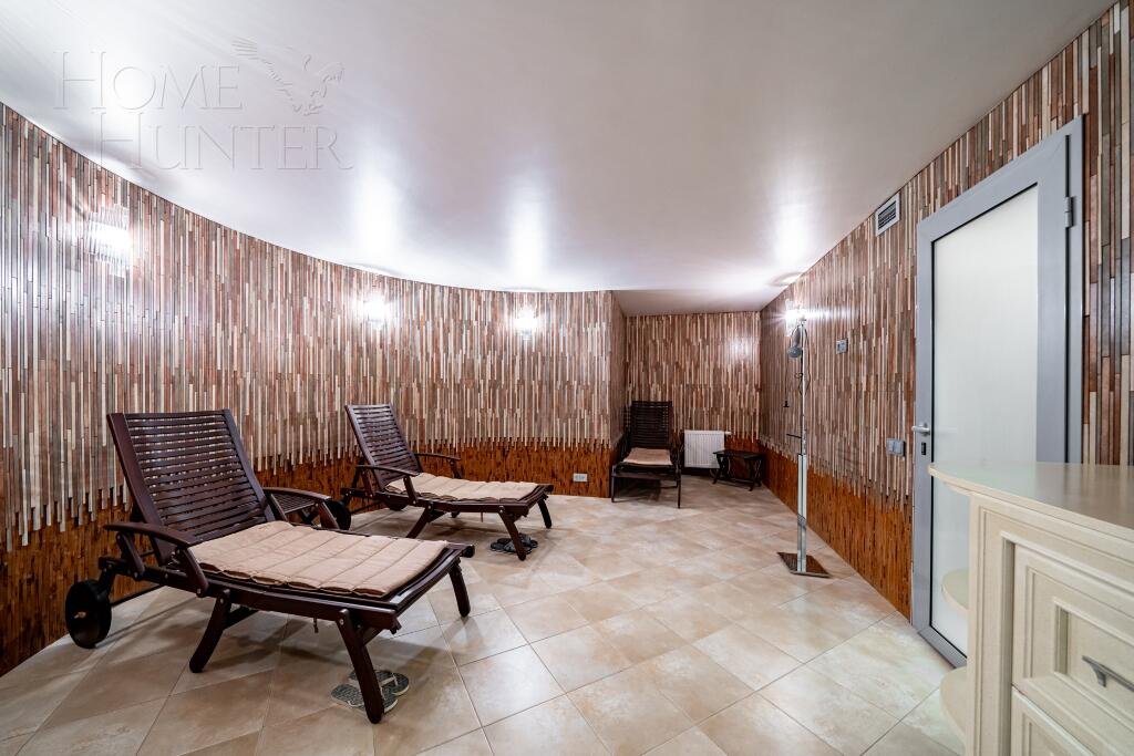 2-этажный коттедж 1 400 м² с отделкой