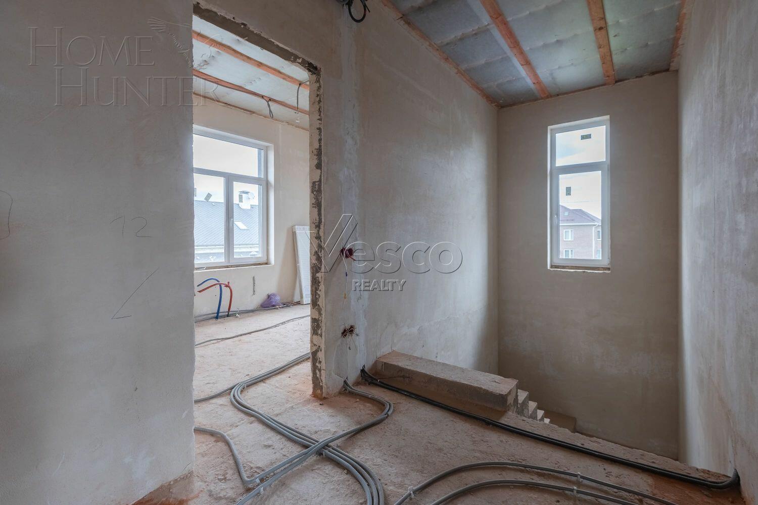 2-этажный коттедж 302 м² без отделки