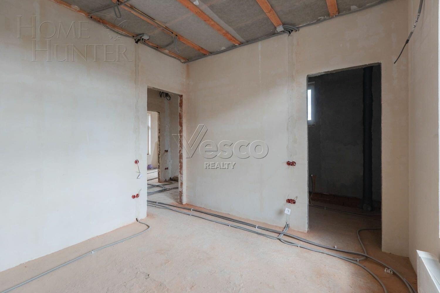 2-этажный коттедж 302 м² без отделки