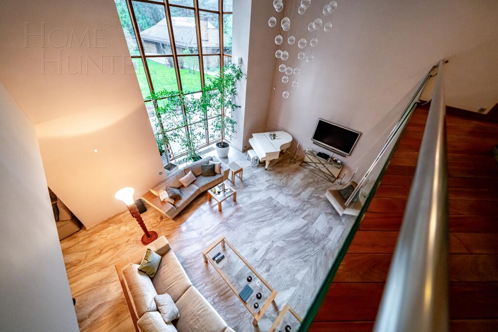 2-этажный коттедж 1 400 м² с отделкой