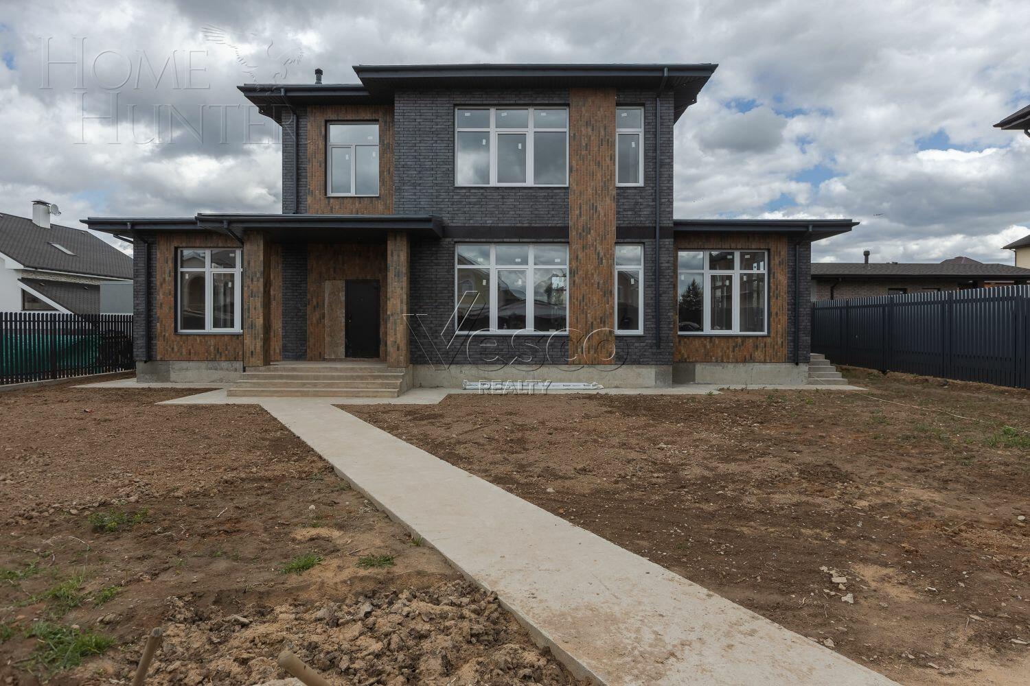 2-этажный коттедж 302 м² без отделки