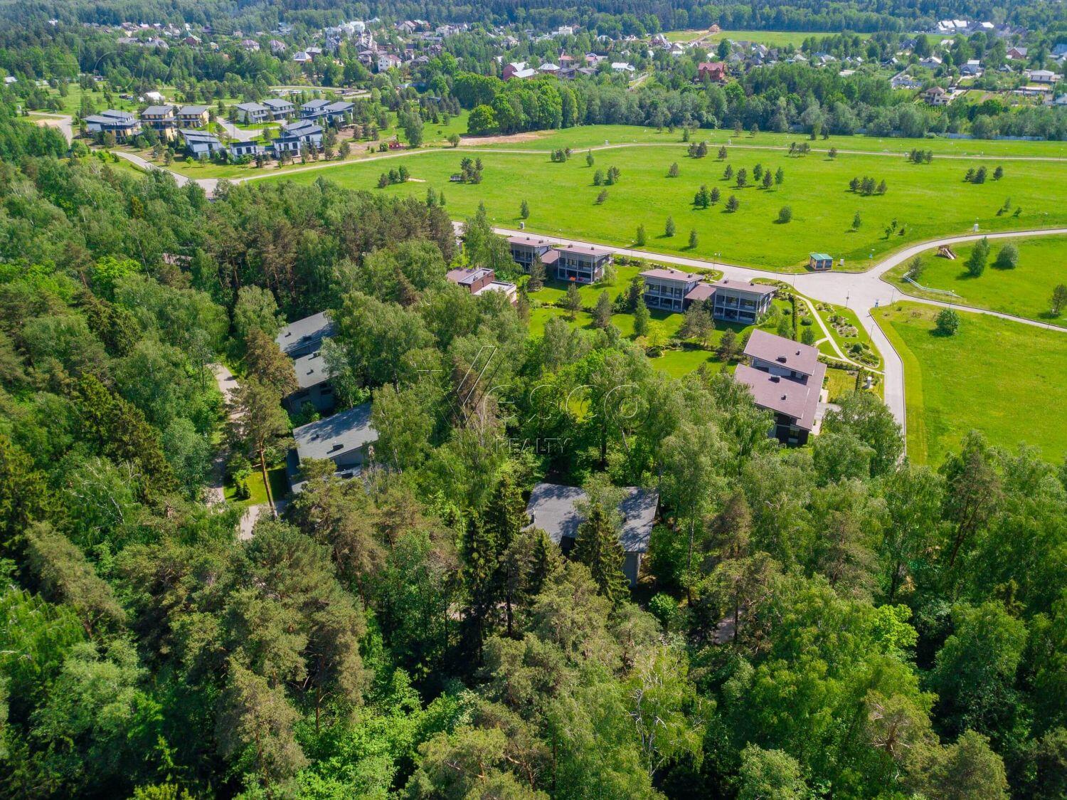 Участок 42.8 сот. в охраняемом поселке