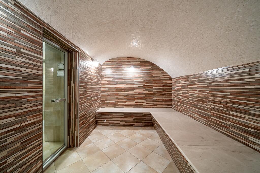 2-этажный коттедж 1 400 м² с отделкой