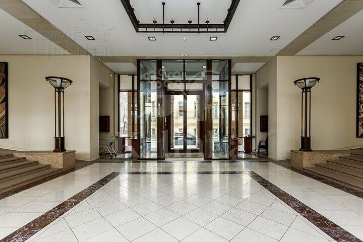 8-КОМН. КВАРТИРА С ОТДЕЛКОЙ 443.4 М² НА 1 ЭТАЖЕ