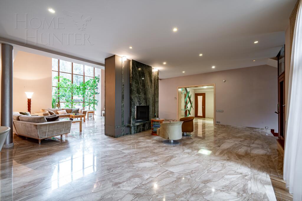 2-этажный коттедж 1 400 м² с отделкой