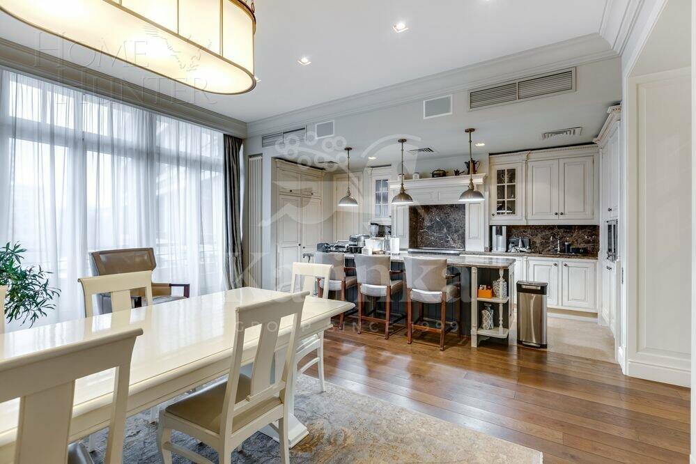 8-КОМН. КВАРТИРА С ОТДЕЛКОЙ 443.4 М² НА 1 ЭТАЖЕ