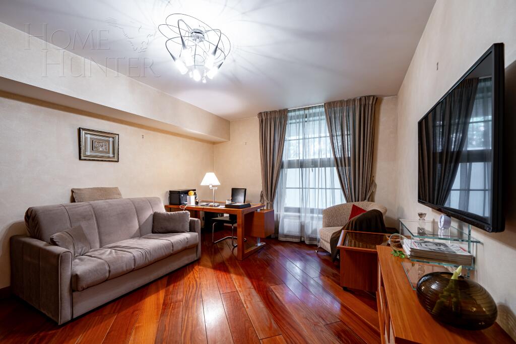 2-этажный коттедж 1 400 м² с отделкой