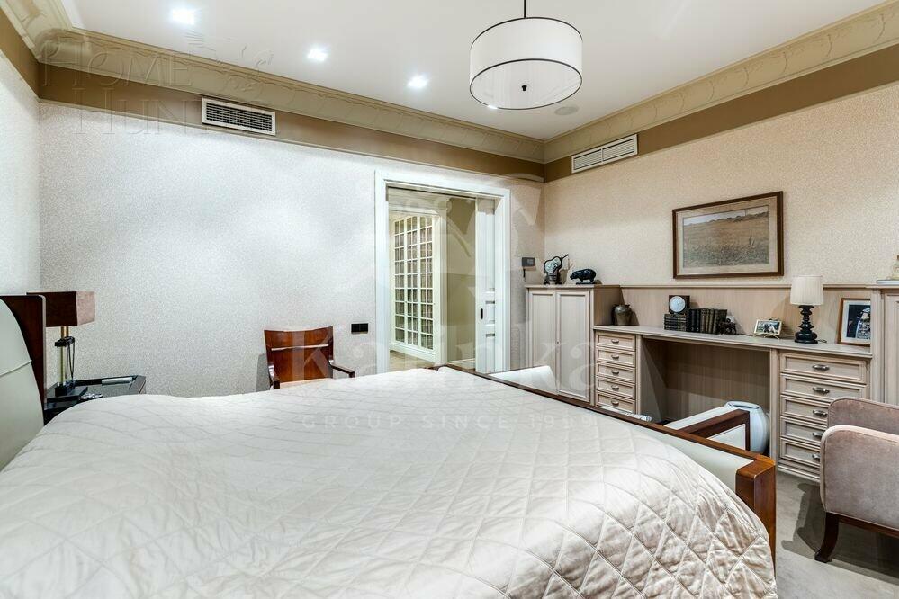 8-КОМН. КВАРТИРА С ОТДЕЛКОЙ 443.4 М² НА 1 ЭТАЖЕ