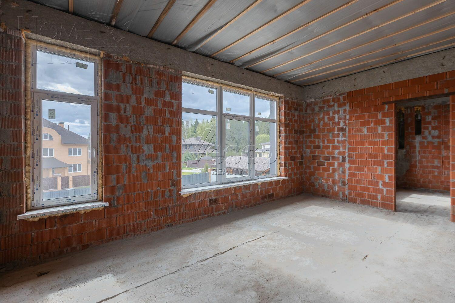 2-этажный коттедж 273 м² без отделки