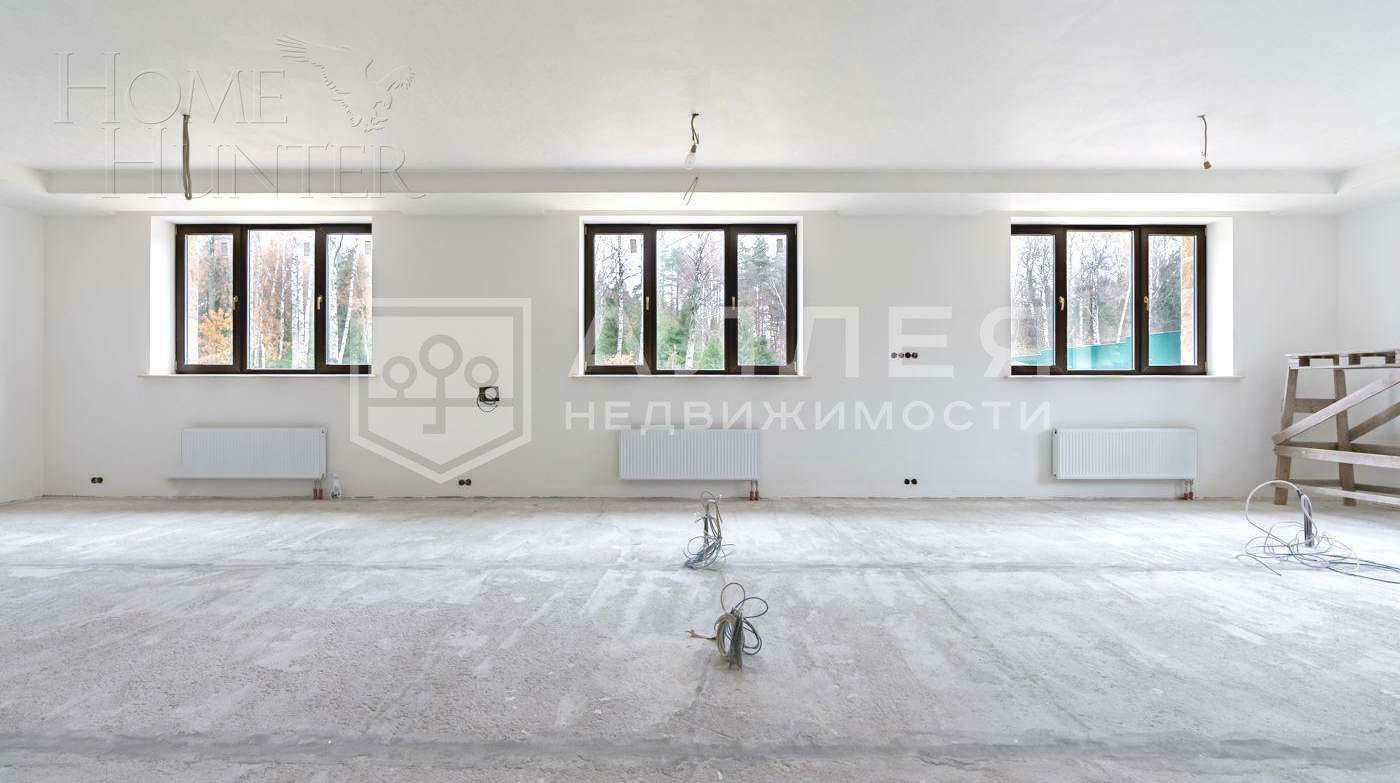 2-этажный коттедж 2 800 м² без отделки