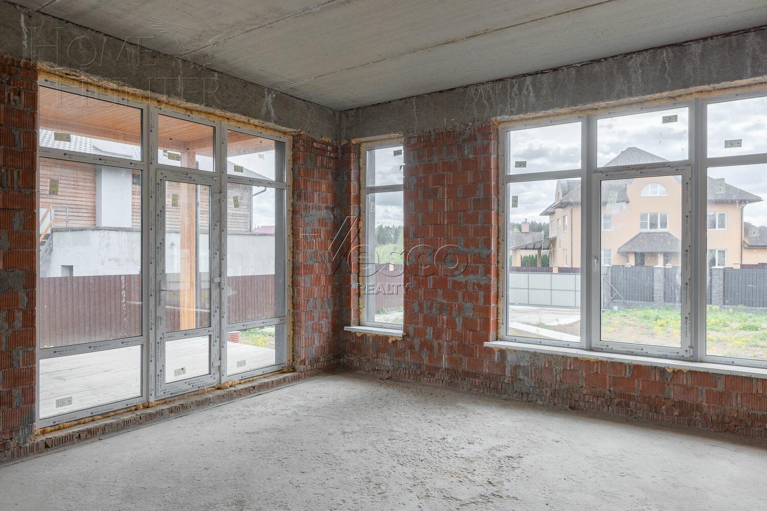 2-этажный коттедж 273 м² без отделки