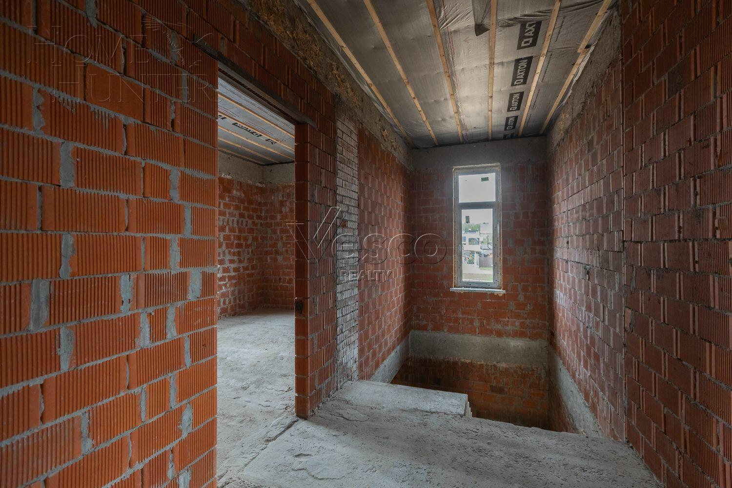 2-этажный коттедж 273 м² без отделки