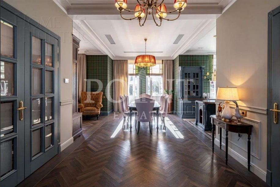 2-этажный таунхаус 420 м² с отделкой