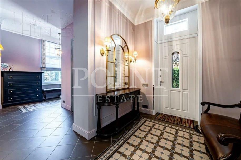 2-этажный таунхаус 420 м² с отделкой