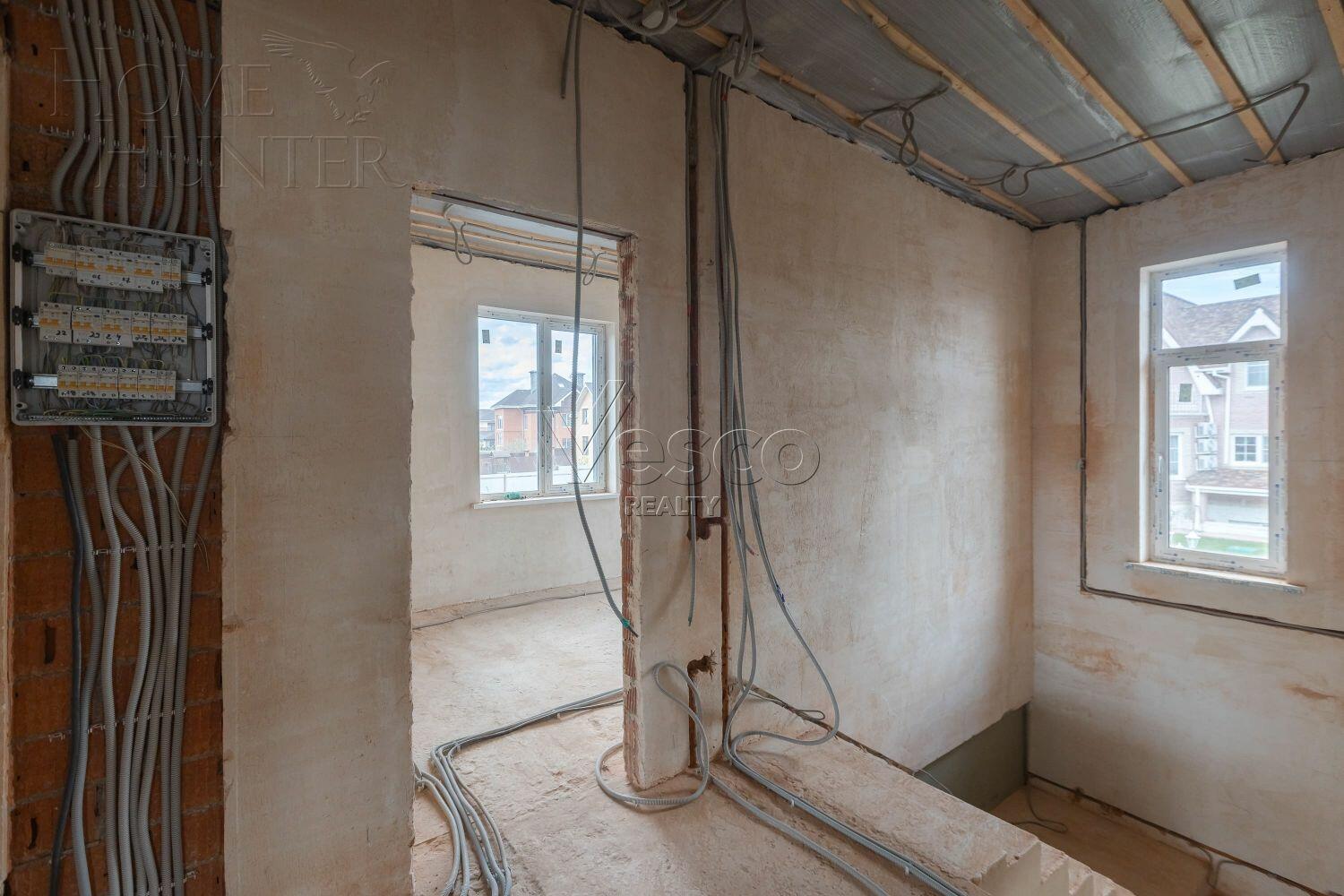 2-этажный коттедж 273 м² без отделки