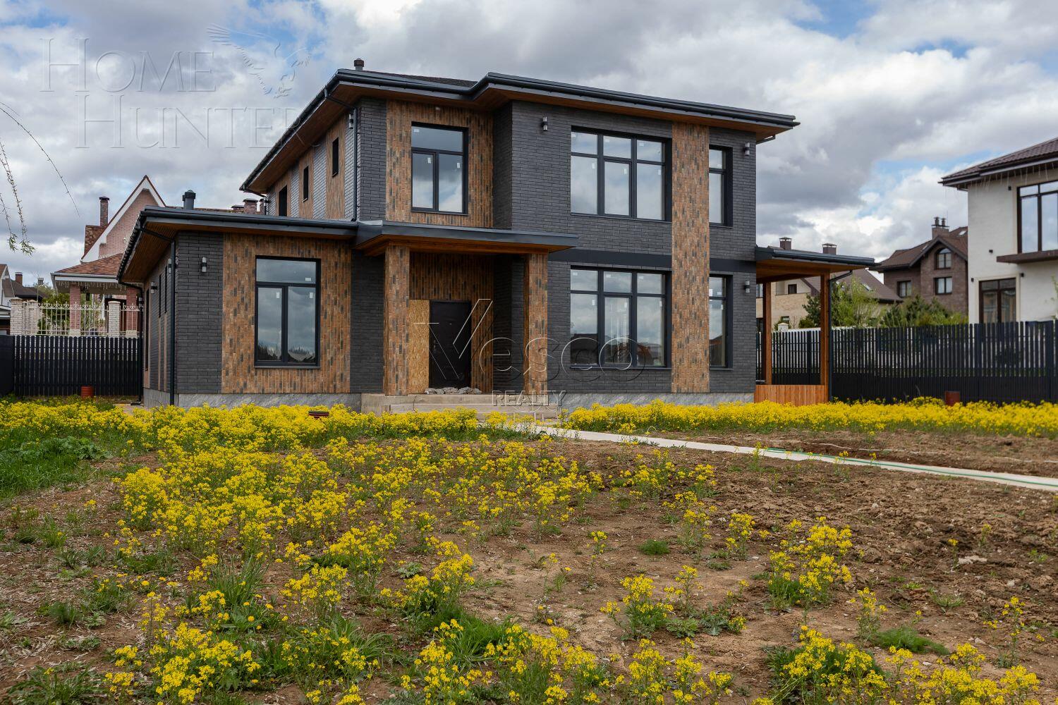 2-этажный коттедж 273 м² без отделки