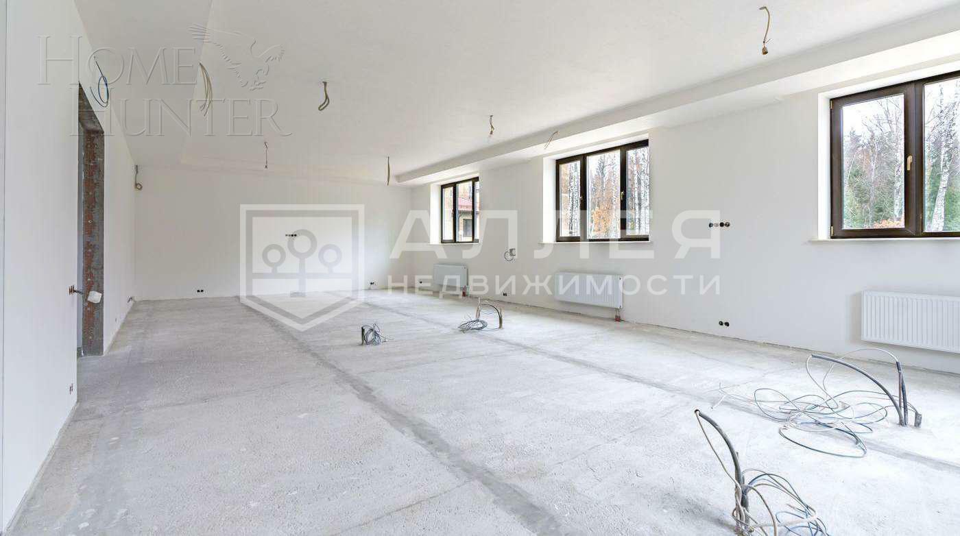2-этажный коттедж 2 800 м² без отделки