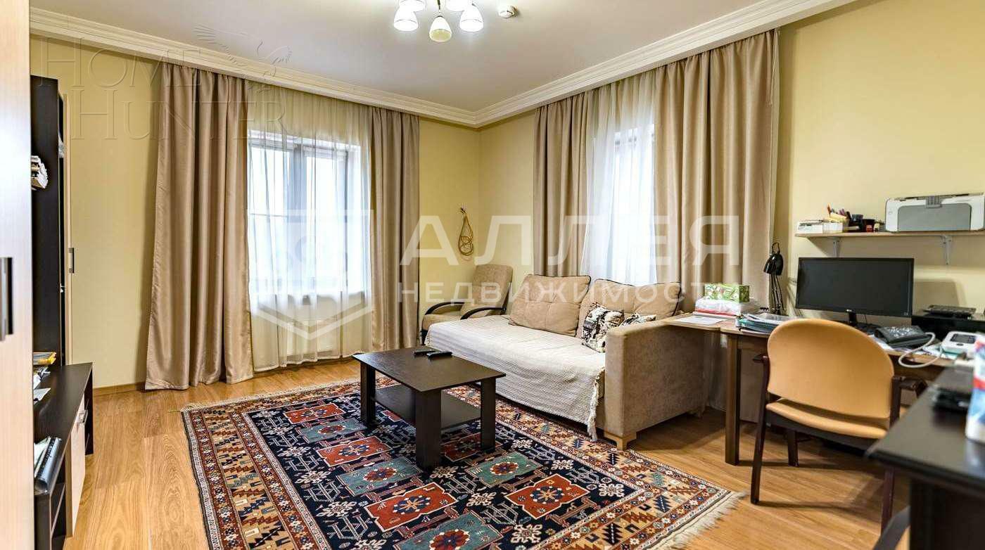 2-этажный коттедж 2 800 м² без отделки