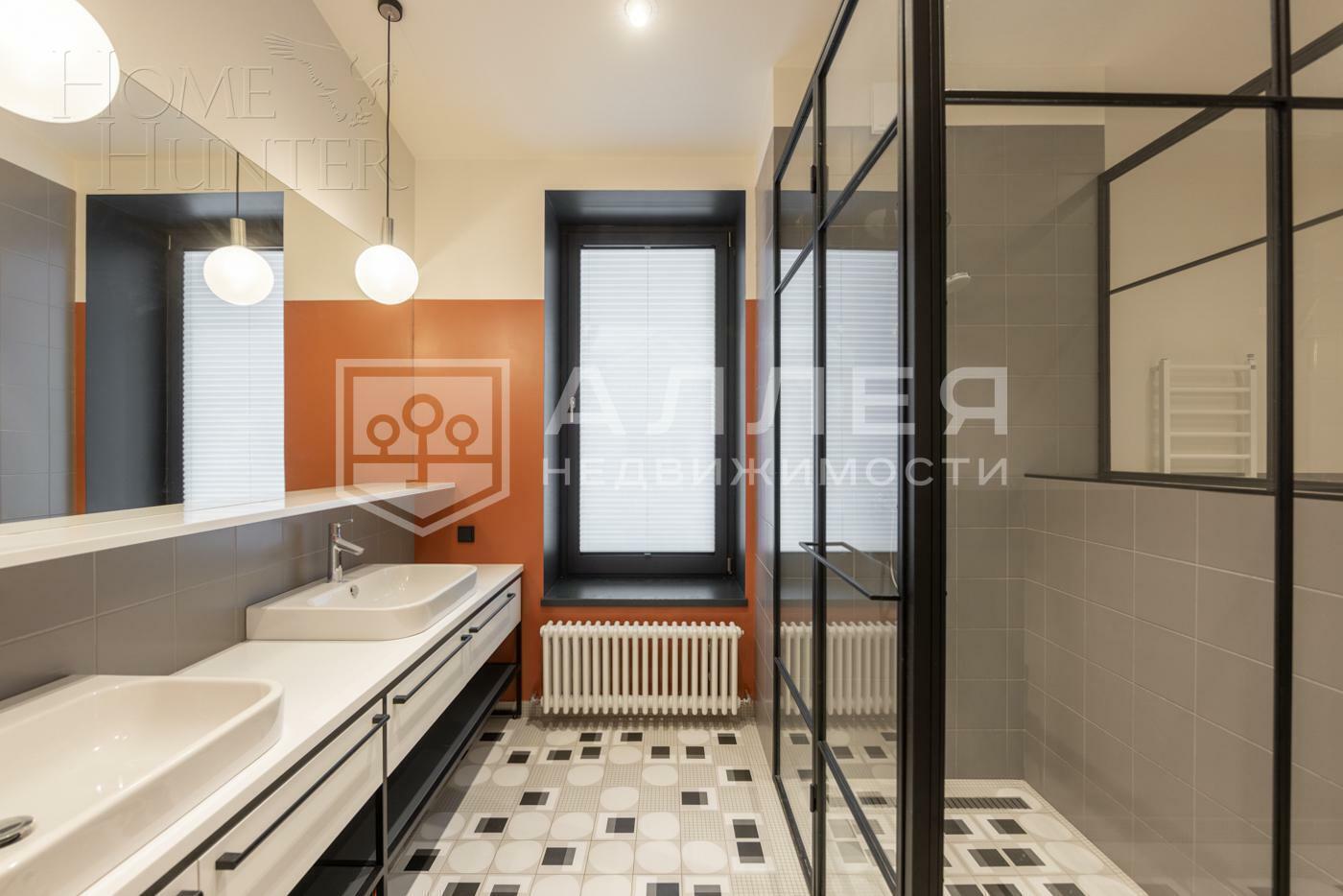 2-этажный коттедж 647 м² с отделкой