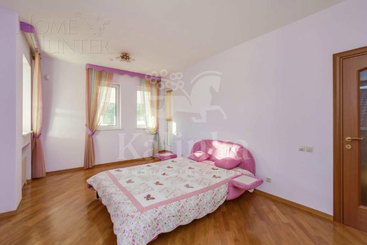 2-этажный коттедж 720 м² с отделкой