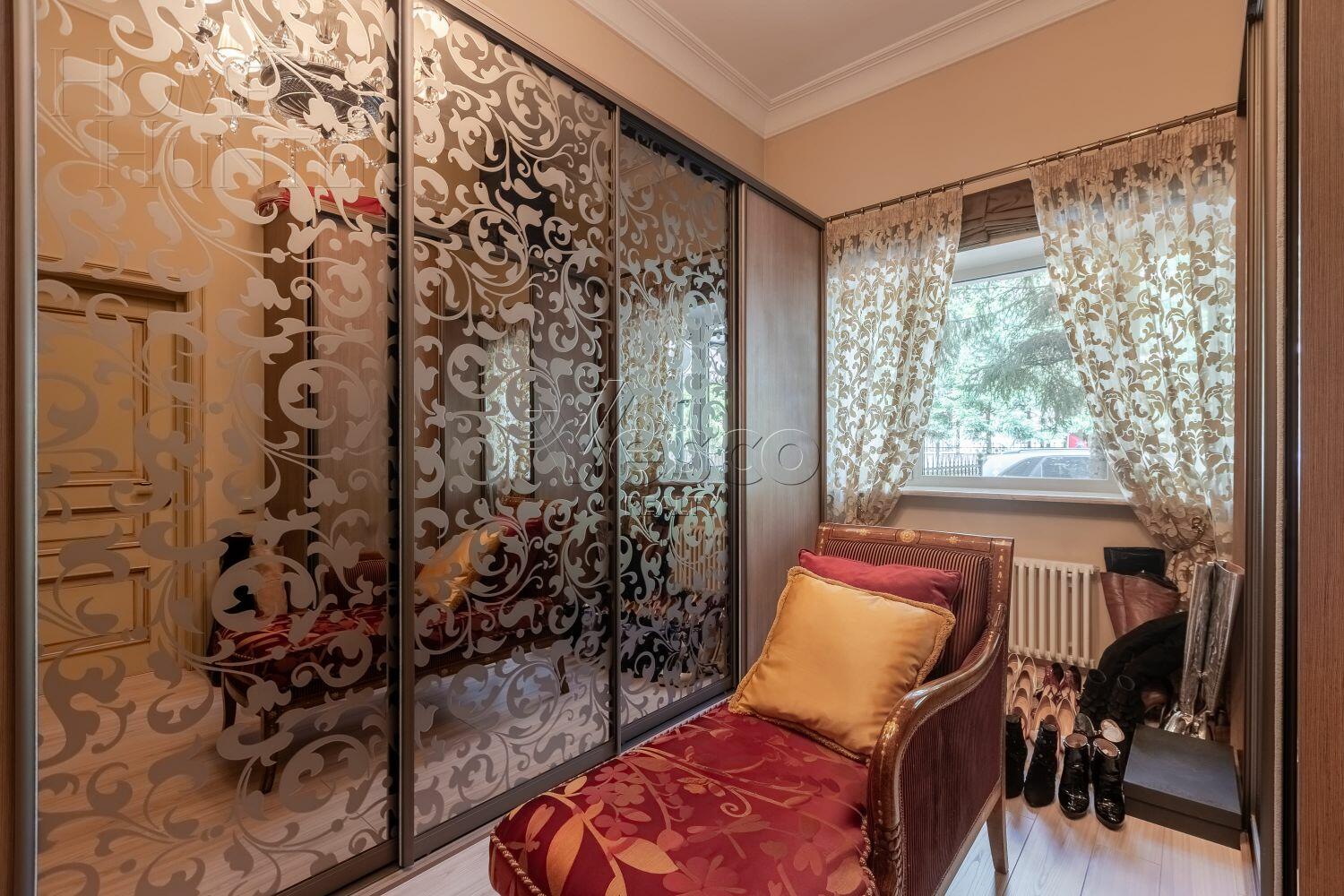 2-этажный таунхаус 267 м² с отделкой