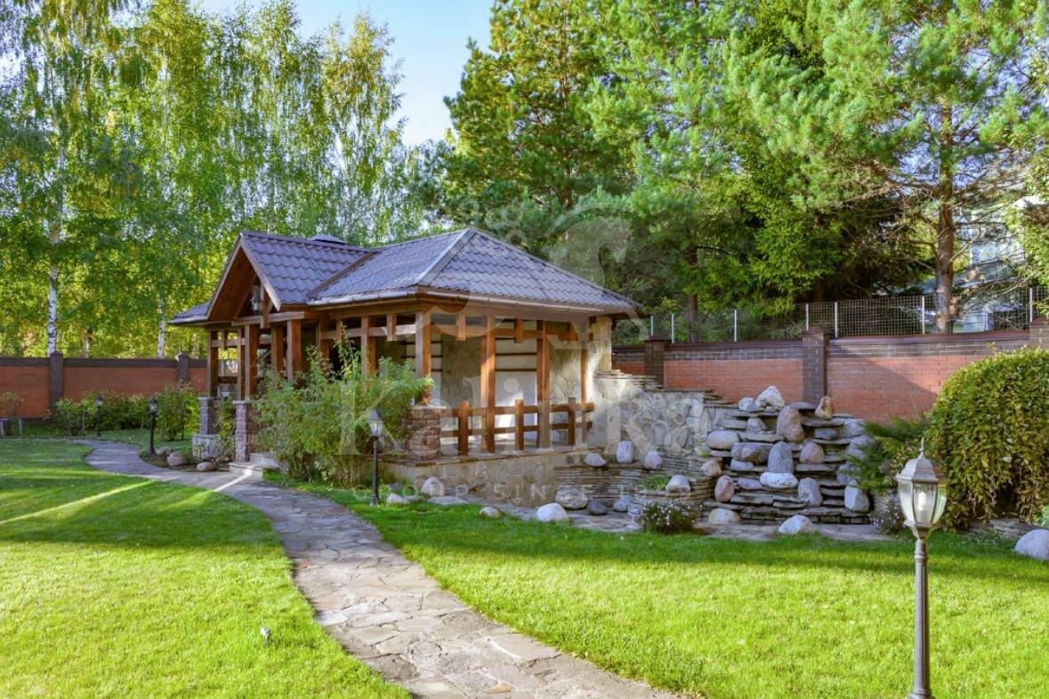 2-этажный коттедж 720 м² с отделкой