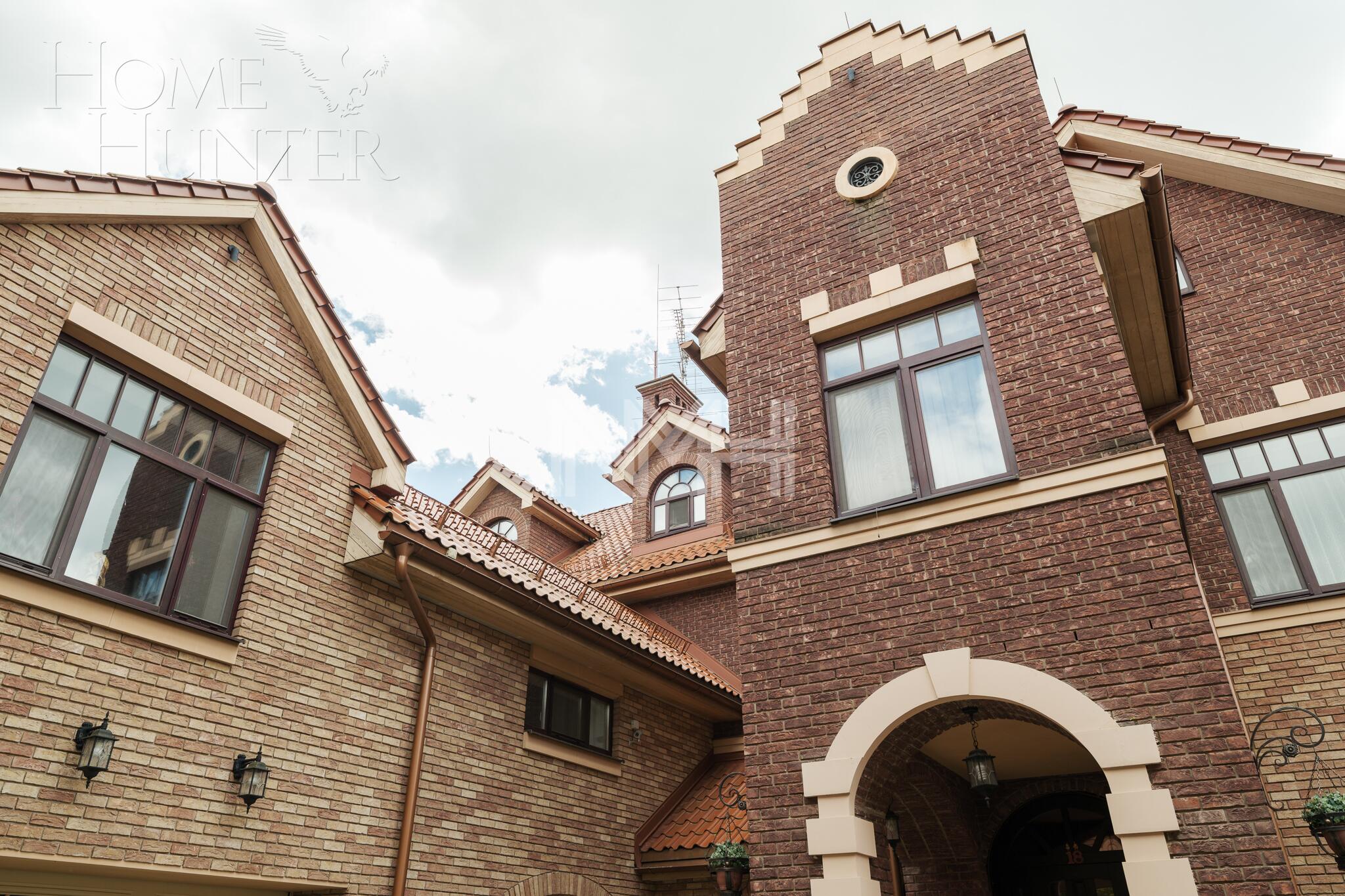 3-этажный коттедж 962 м² с отделкой