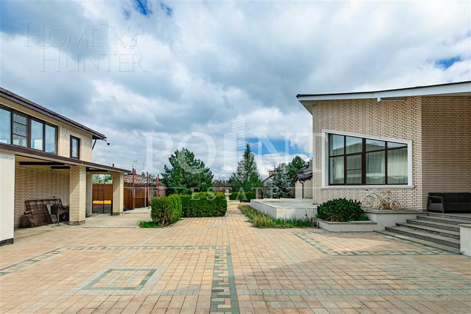 1-этажный коттедж 1 000 м² с отделкой