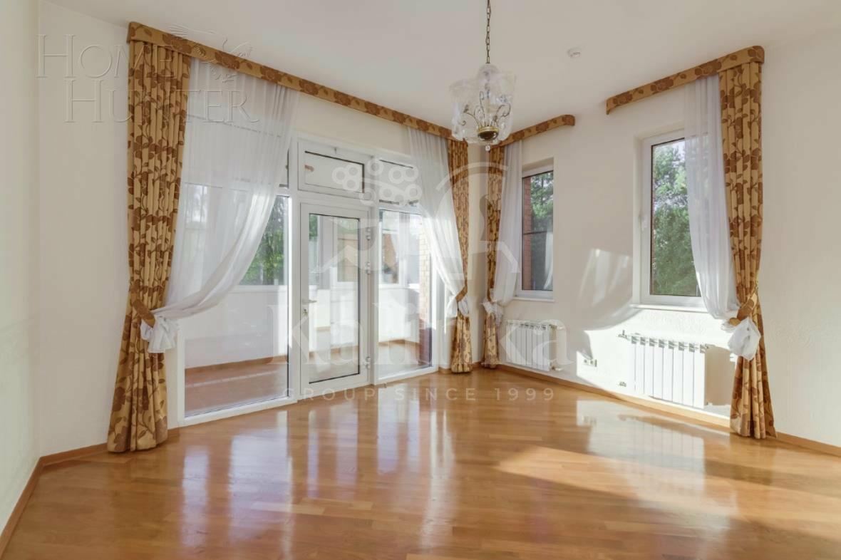 2-этажный коттедж 720 м² с отделкой