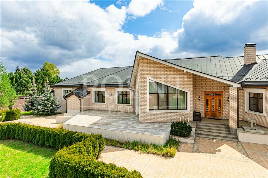 1-этажный коттедж 1 000 м² с отделкой